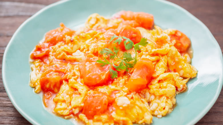 tomato egg stir-fry 