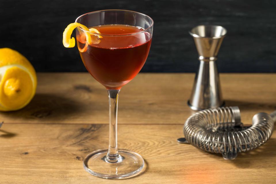 25 Festive Thanksgiving Cocktail Ideas from Our Favorite Tastemakers Around the Country