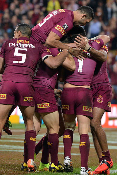 <p>Billy Slater extended the Maroons' lead with a try early in the second half.</p>
