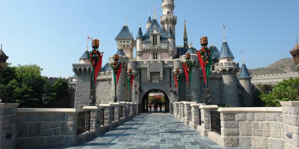 Disneyland vuelve a cerrar sus puertas tras rebrote de coronavirus 