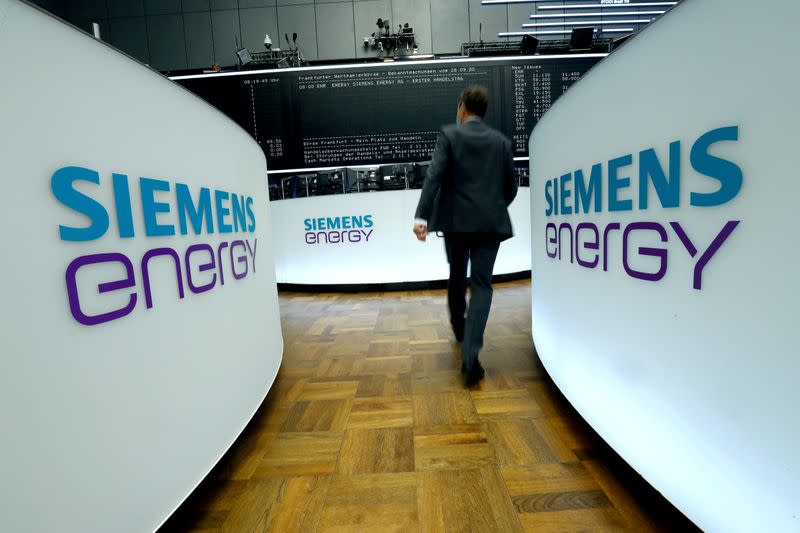 FILE PHOTO: Siemens Energy AG starts trading after IPO