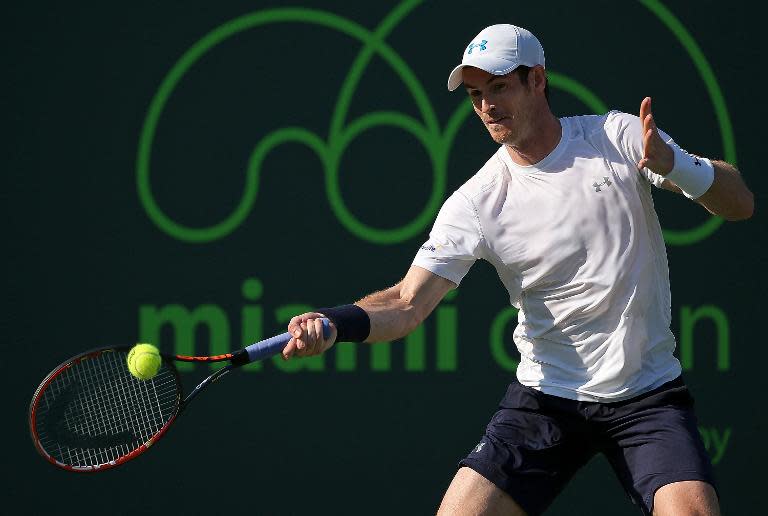 Andy Murray during his Miami Masters match against Dominic Thiem on April 1, 2015 in Key Biscayne