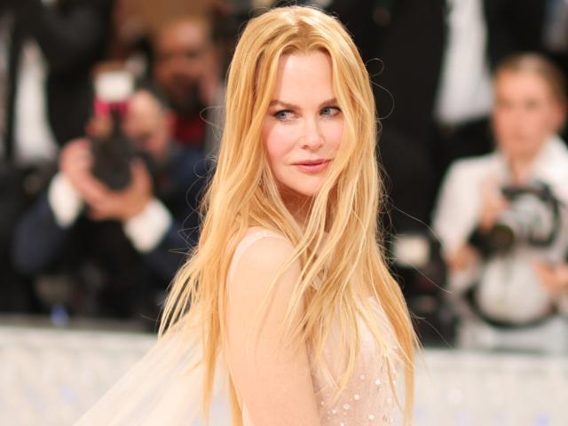 Nicole Kidman wears Chanel dress by Karl Lagerfeld to Met Gala