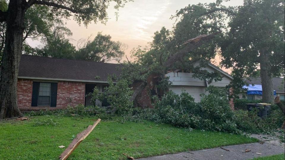 <div>Photo from the scene (Source: Spring Fire Department/Twitter)</div>