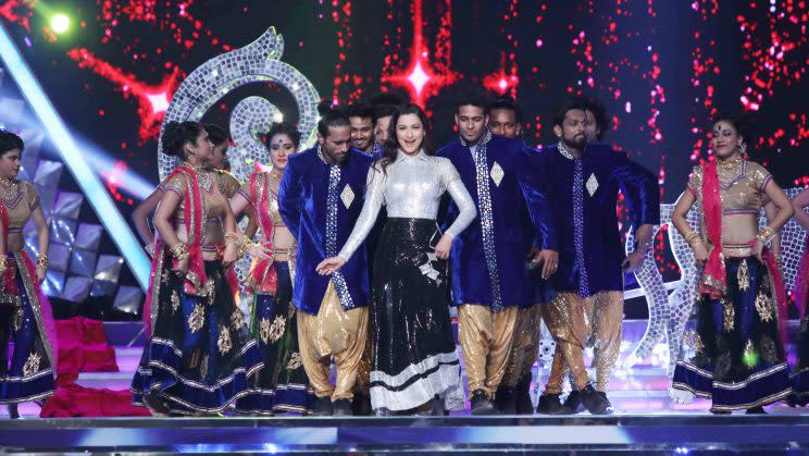 Bollywood thanks the Police department for their service at the Umang Mumbai Police Show