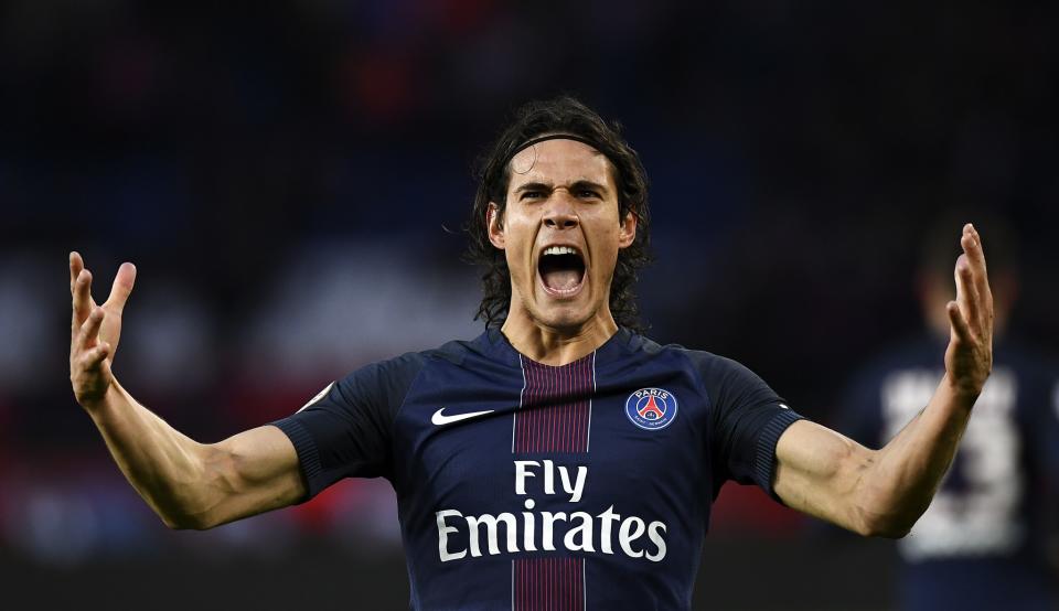 1. Edinson Cavani (URU) : 64 M€