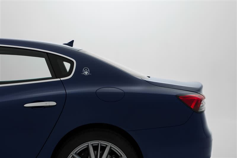 Maserati Quattroporte小改款延續了Maserati無可取代的義式奢華美學。（圖／Maserati提供）