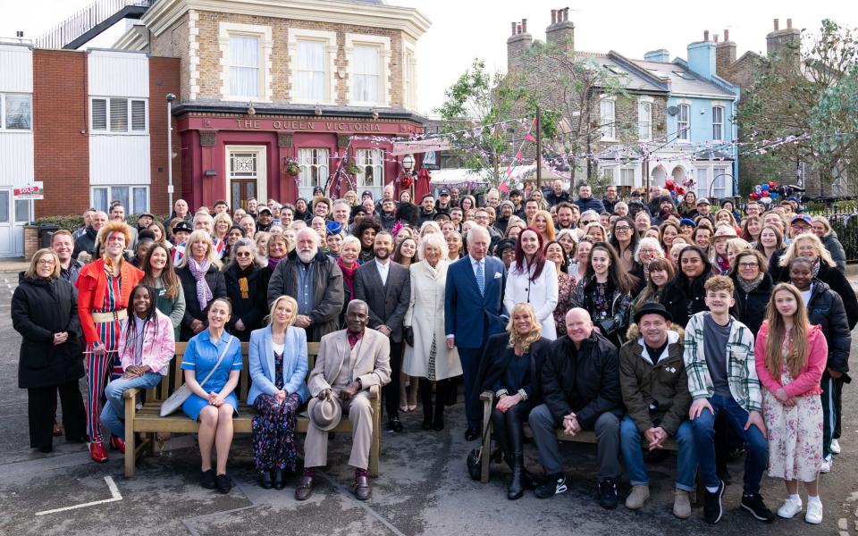 The Royal couple posed for a group photograph - Aaron Chown/PA