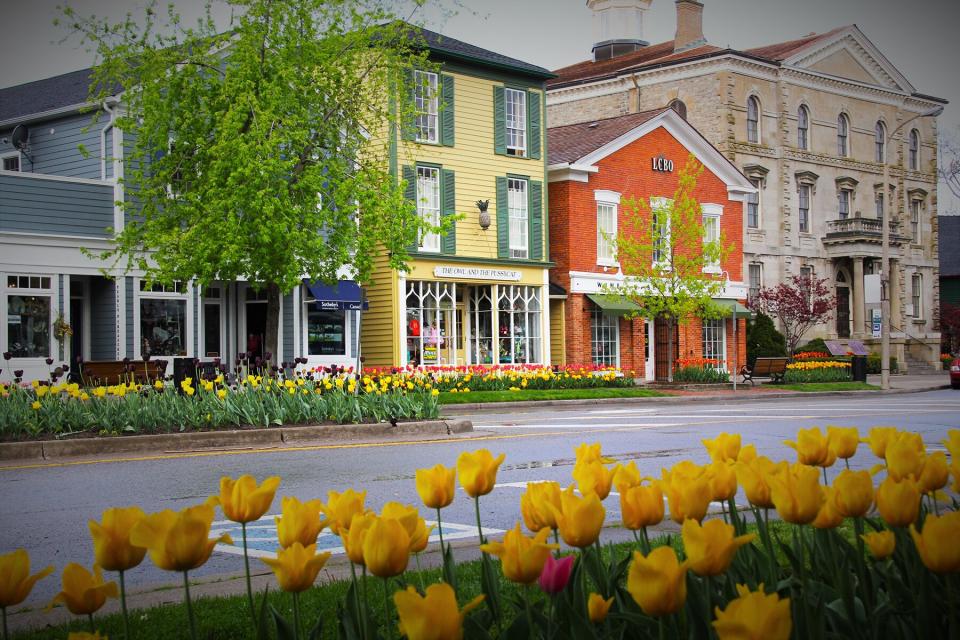 Flowers in town of Niagara-on-the-Lake, Ontario