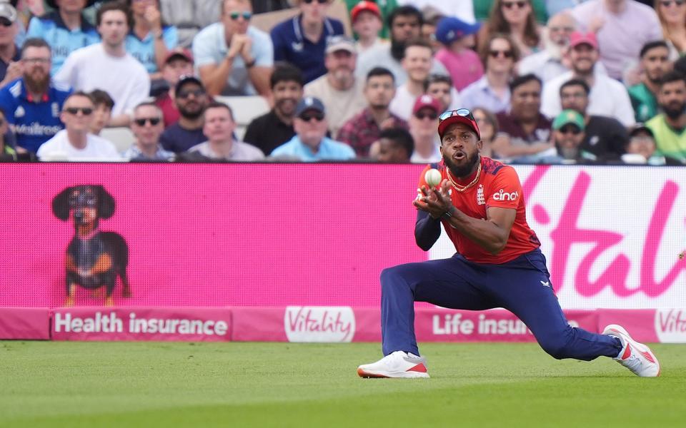 Chris Jordan catches out Pakistan's Shadab Khan