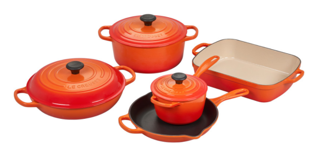 Win a ​Le Creuset 4-piece Essential Bakeware Set​!