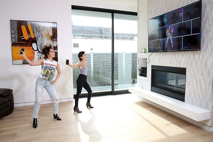 Vanessa Hudgens plans on working off her Thanksgiving meal by dancing. (Photo: Rachel Murray/Getty Images for Ubisoft)