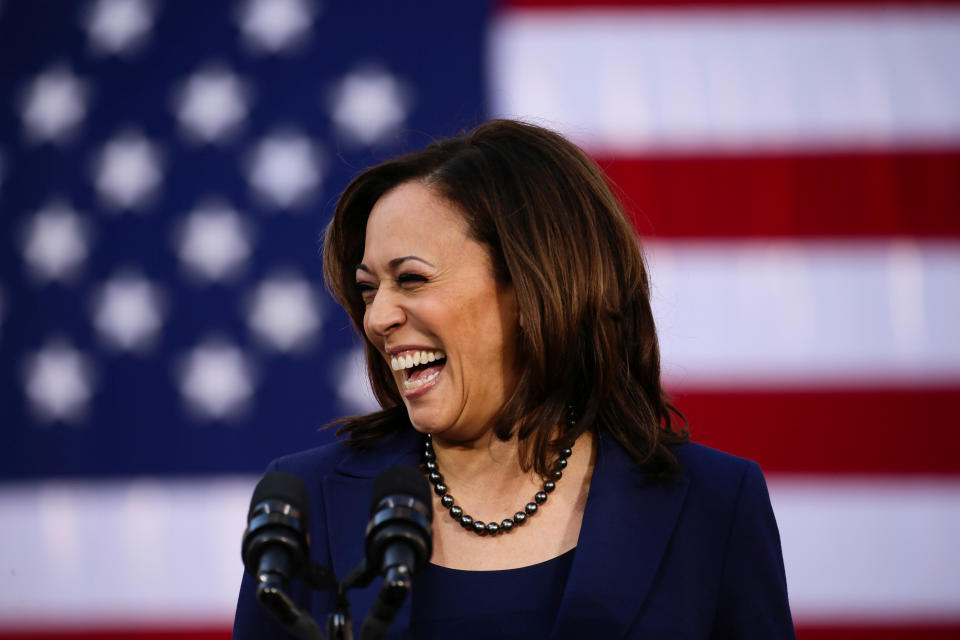 U.S. Senator Kamala Harris launches her campaign for President of the United States at a rally at Frank H. Ogawa Plaza in her hometown of Oakland, California, U.S., January 27, 2019.  REUTERS/Elijah Nouvelage     TPX IMAGES OF THE DAY