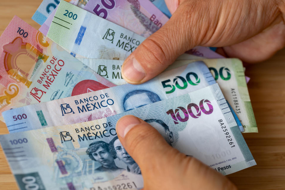 Existen diferentes opciones si hiciste tu declaración anual al SAT y no tienes dinero para pagarles. Foto: Getty Images. 