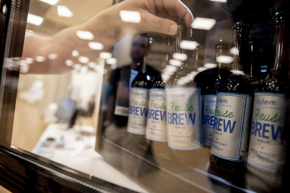 17.06.2019, Berlin: Aus Abwasser gebrautes Bier am Stand der Firma Xylem Foto: Christoph Soeder/dpa 