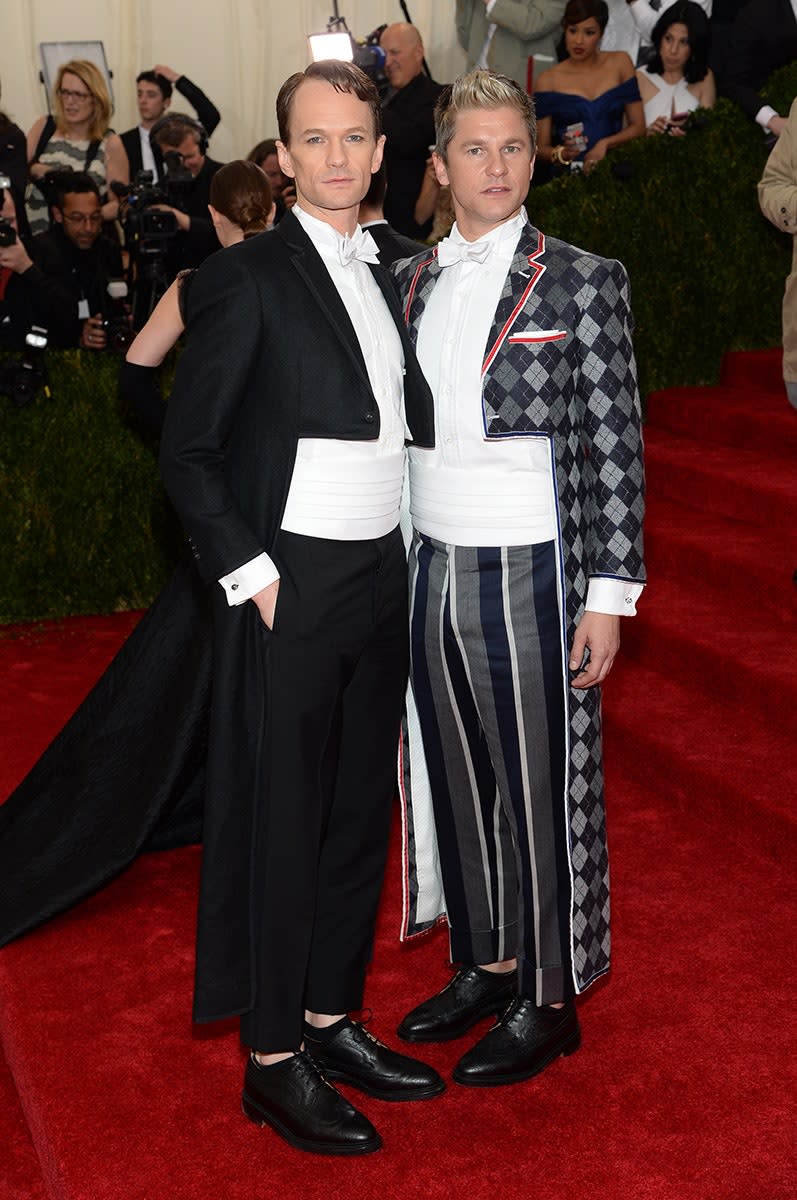 <h1 class="title">Neil Patrick Harris and David Burtka in Thom Browne</h1><cite class="credit">Photo: Getty Images</cite>