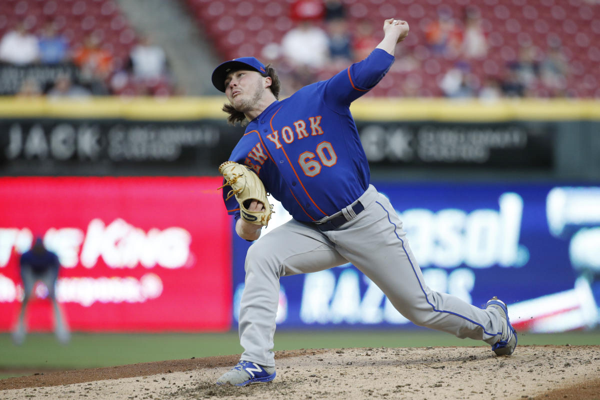 Rookie pitcher from Plymouth makes MLB debut w/ NY Mets