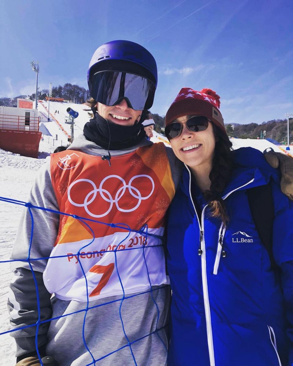 <p>schendrickson: Can’t wait to have a heart attack cheering for you this week. #noworkoutsneeded #morestressfulthancompeting(Photo via Instagram/schendrickson) </p>