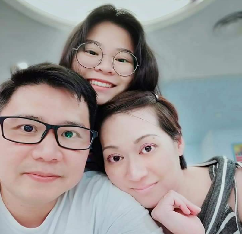 Soo Leng (left) and Felicia (right) with their daughter, Portia in January 2019. (Photo: Felicia & Soo Leng)