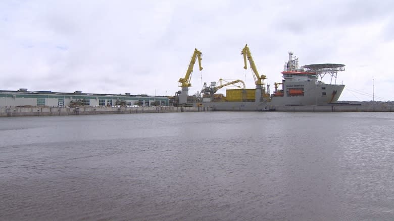 Cable ship back to finish Northumberland Strait work