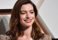 C'est en juin 2018 qu'Anne Hathaway a décidé de briser le silence à propos du harcèlement sexuel dont elle a été victime plus jeune. <em>"J’ai 20 ans de carrière et j’ai connu certaines expériences vraiment mauvaises, même si elles n’approchent pas les histoires atroces que d’autres ont partagées ces derniers mois. J’ai eu de mauvaises expériences et certaines sont de nature sexuelle. Certaines datent du début de ma carrière, d’autres sont plus récentes, mais elles sont toutes inacceptables"</em>, avouait-elle.