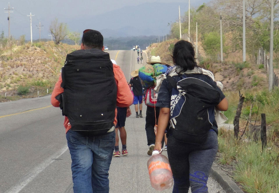 <p>Central American migrants arrive at in Ixtepec, Oaxaca, Mexico, before continuing their journey to the U.S. despite U.S. President Donald Trump’s vow to stamp out illegal immigration, March 30, 2018. (Photo: Jose Jesus Cortes/Reuters) </p>