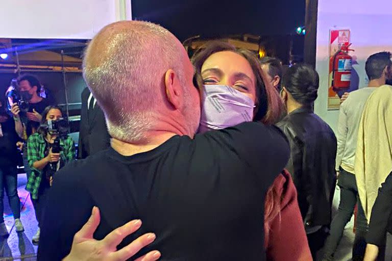 El abrazo de Larreta y Vidal