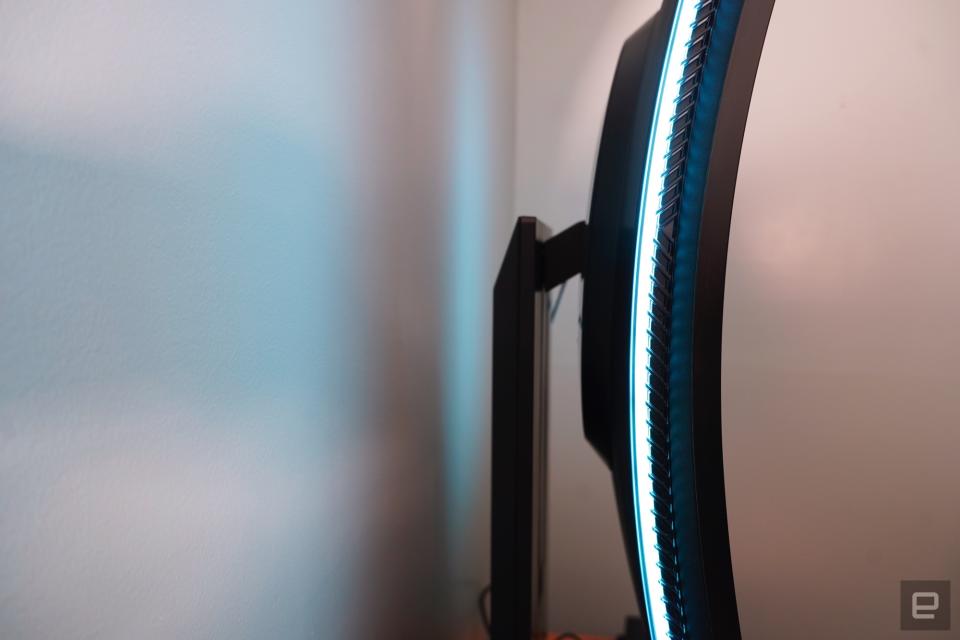 <p>Samsung Odyssey Ark side of portrait mode showing LEDs</p>
