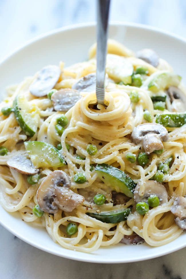 One Pot Zucchini Mushroom Pasta