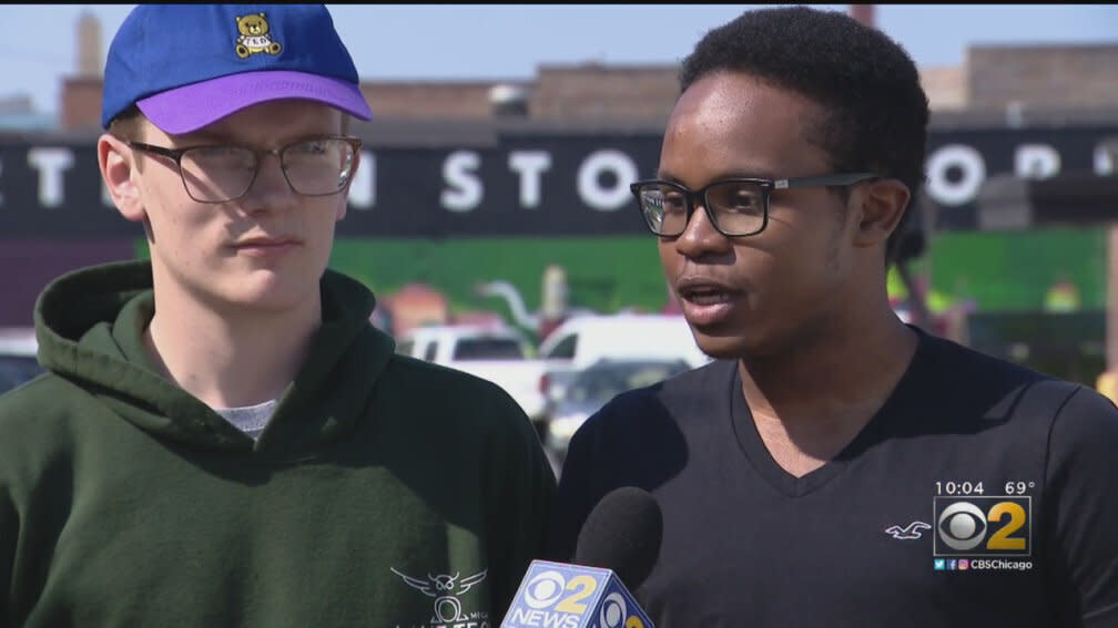 A teenage couple was kicked out of Big Boys Gyros in Chicago for sharing a hug. (Photo: CBS Chicago)