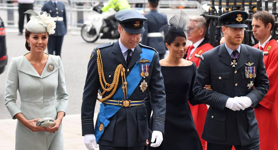 <p>Los Fabulosos Cuatro se dieron cita al servicio que se celebró en la Abadía de Westminster, los príncipes William y Harry en sus uniformes de gala. </p>