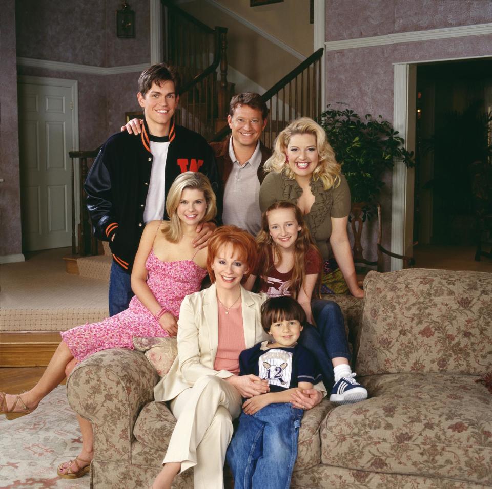 Country singer Reba McEntire showed off her acting chops on "Reba." The series co-starred (clockwise from upper left) Steve Howey, Christopher Rich, Melissa Peterman, Scarlett Pomers, Mitch Holleman and JoAnna Garcia Swisher.