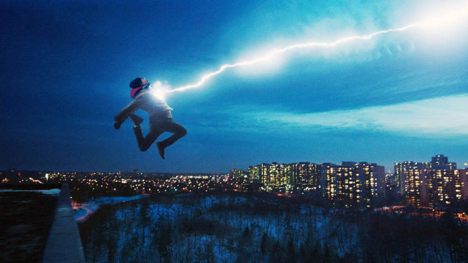 Billy Batson (Asher Angel) prepares to transform into Shazam (Zachary Levi) in 'Shazam!' (Photo: Warner Brothers / Courtesy Everett Collection)