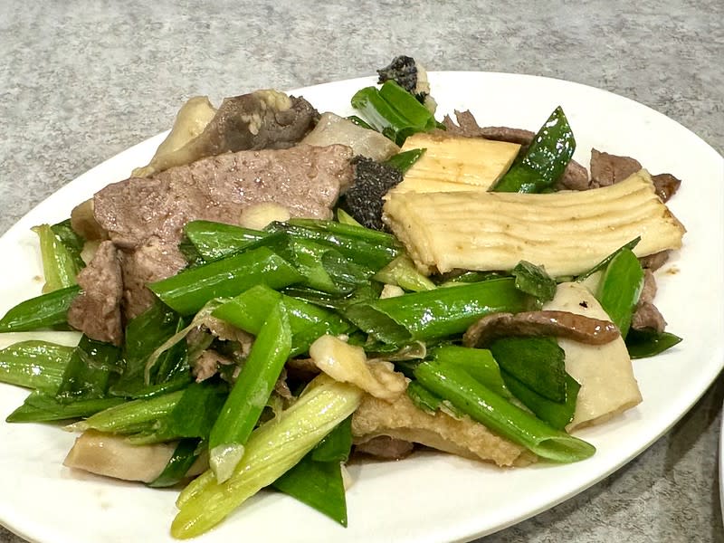 台南安平｜文章牛肉湯（新店）