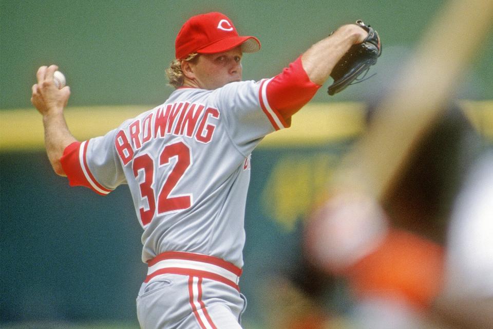 SAN DIEGO, CA - CIRCA 1993: Tom Browning #32 of the Cincinnati Reds pitches against the San Diego Padres during an Major League Baseball game circa 1993 at Jack Murphy Stadium in San Diego, California. Browning played for the Reds from 1984-94. (Photo by Focus on Sport/Getty Images)