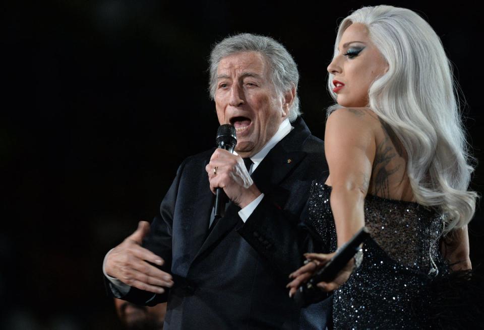 Tony Bennett and Lady Gaga perform in 2015 (AFP via Getty Images)
