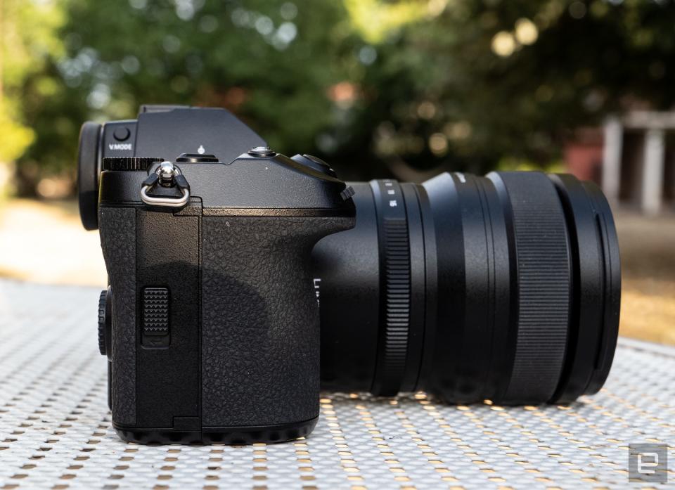 Panasonic S1R full-frame mirrorless camera