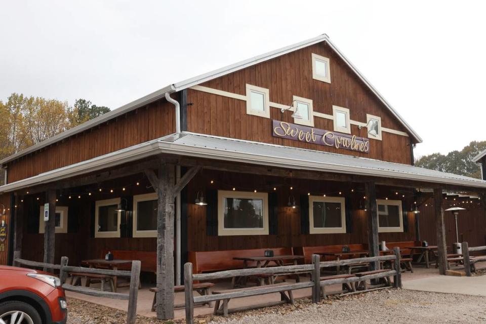 Sweet Caroline’s Restaurant in McConnells, S.C., is about 10 miles from either Rock Hill or York.