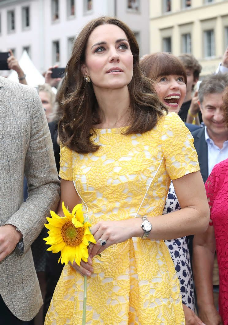 Zauberhaft in Gelb: In Heidelberg zeigt sich Herzogin Kate von ihrer sonnigen Seite. (Bild: Getty Images/Chris Jackson)