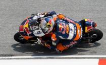 Australian Jack Miller in action during the Moto 3 race at Sepang in Malaysia. Shot with the 18-200mm F3.5-6.3 lens. Focal length 200mm, Exposure 1/1250 sec; f/6.3; ISO 125, Shutter Priority mode.