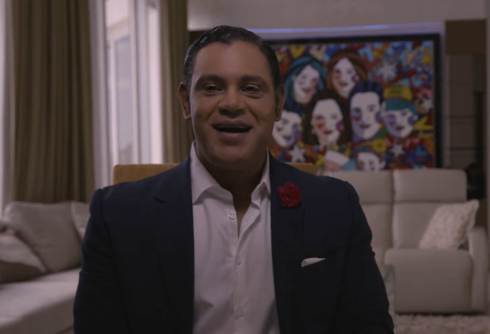 Sammy Sosa opened up about the 1998 home-run chase for ESPN's "Long Gone Summer" documentary. (ESPN)