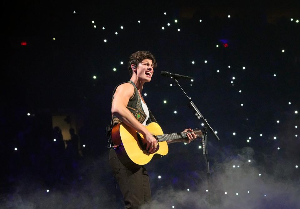 shawn mendes wonder the world tour opening night