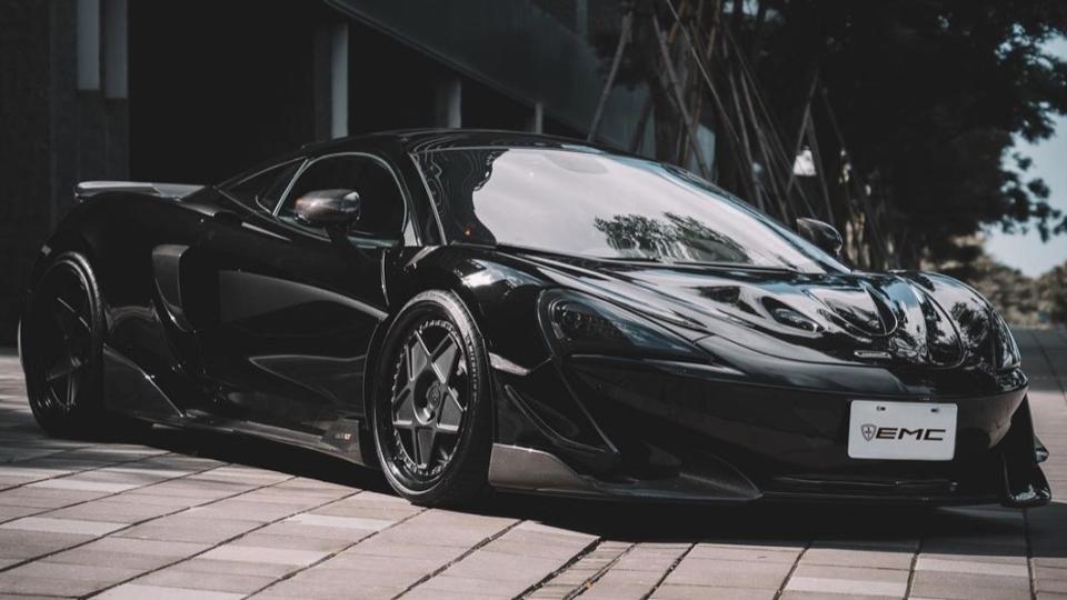 王陽明在影片中表示，這次要宣布兩件事情，首先是要將愛車McLaren 600LT出售。(圖片來源/ EMC IG)