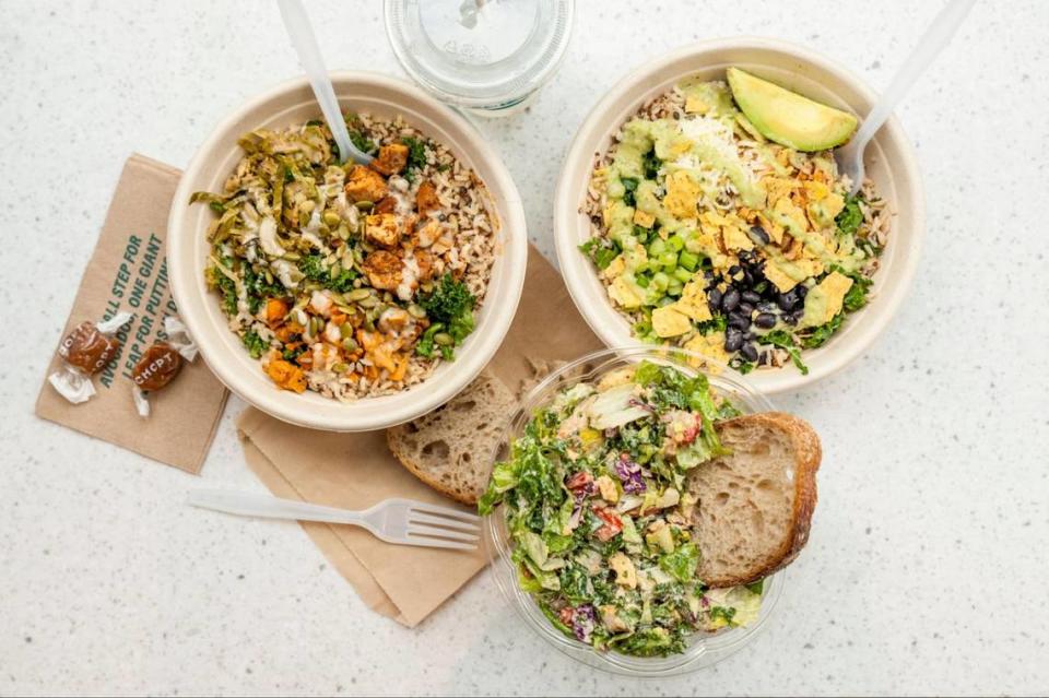 Chopt’s menu includes light favorites, Chopt classics, warm bowls and global street food salads.