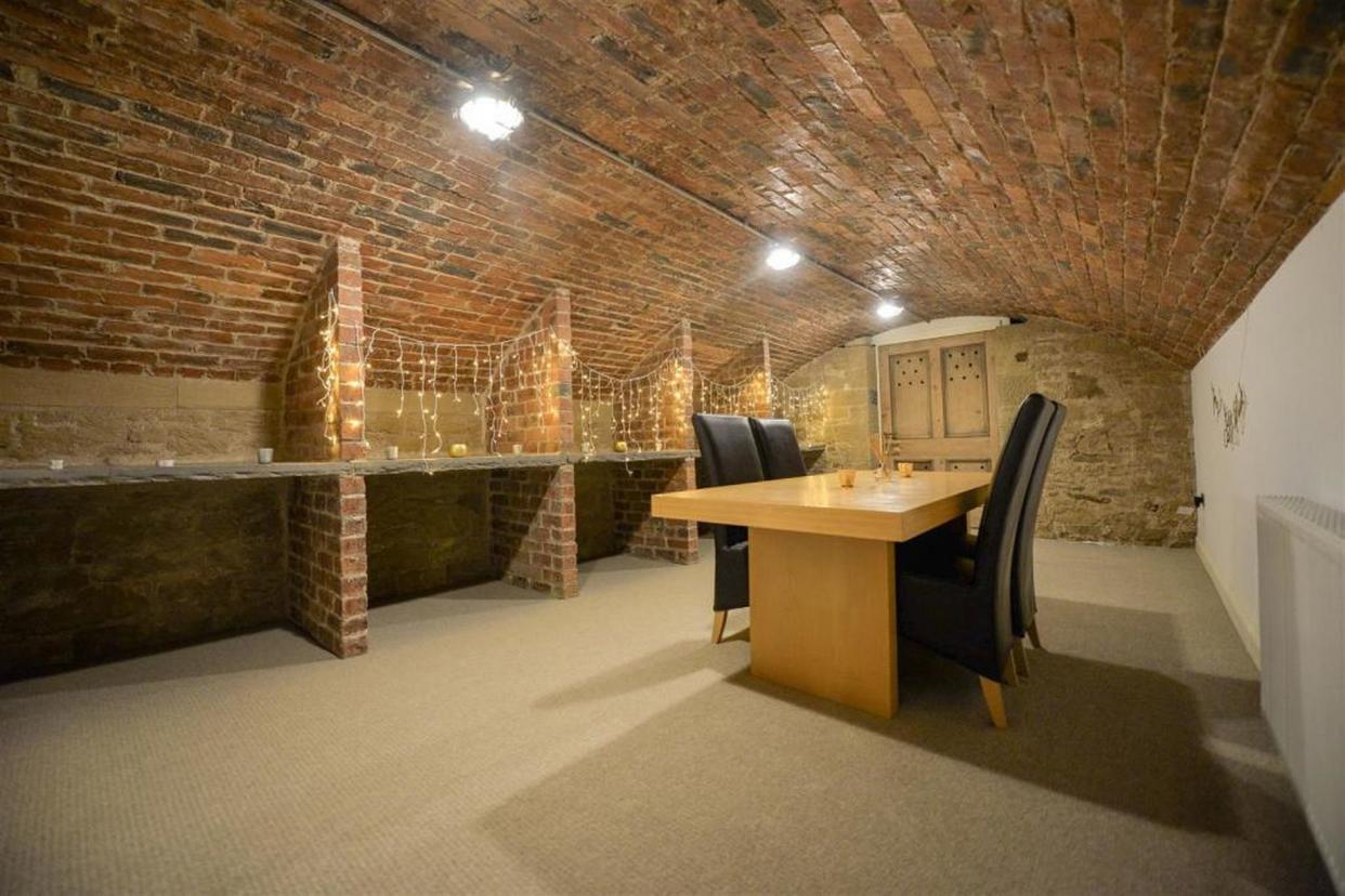 And has it's own wine cellar. (Rightmove)