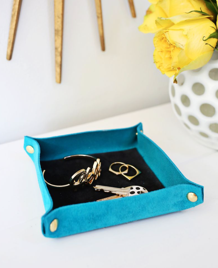 Suede Catchall