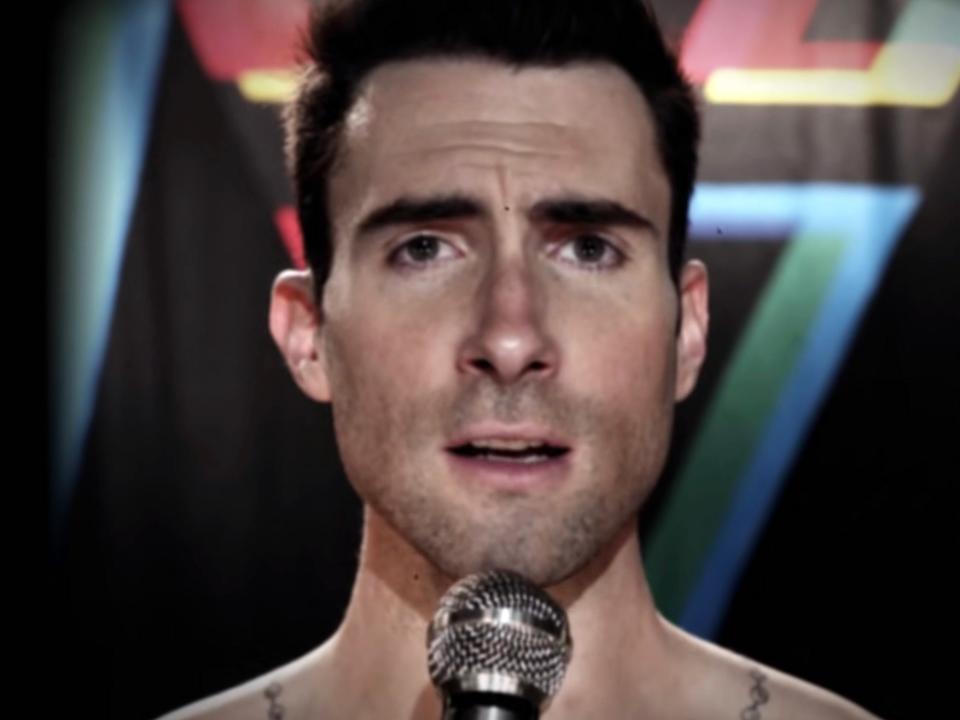 maroon 5 moves like jagger music video