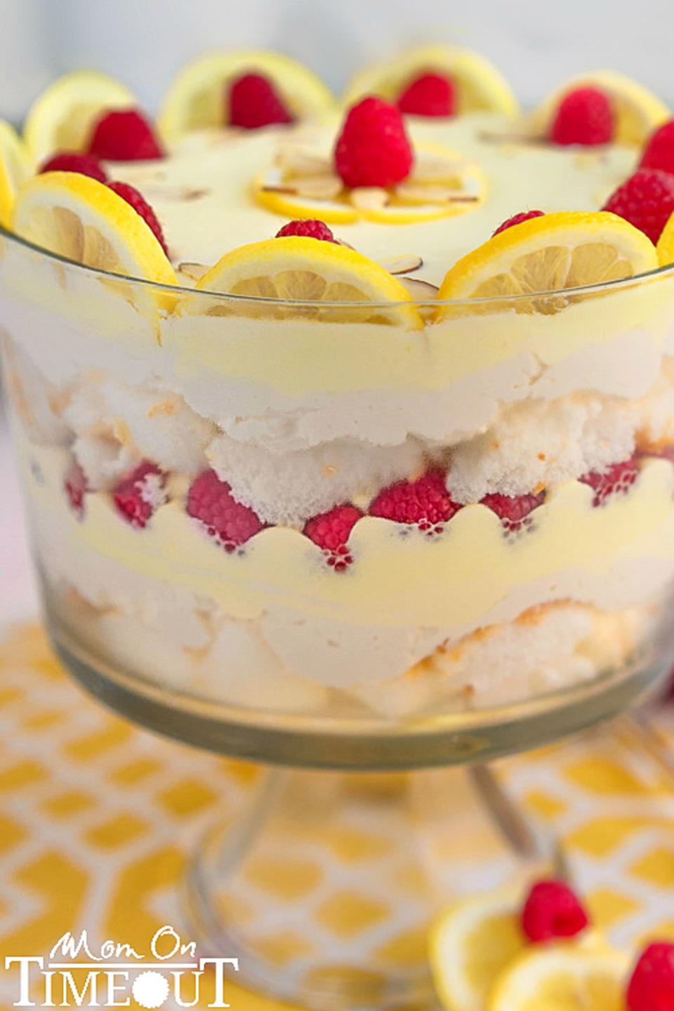 Skinny Lemon Raspberry Cheesecake Trifle