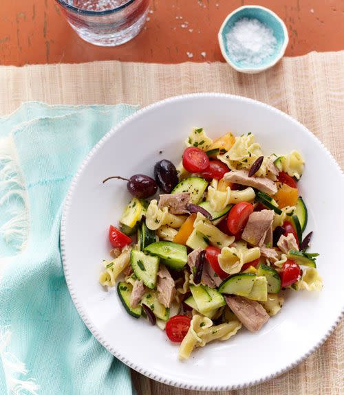 Rustic Pasta Toss With Tuna and Tomatoes