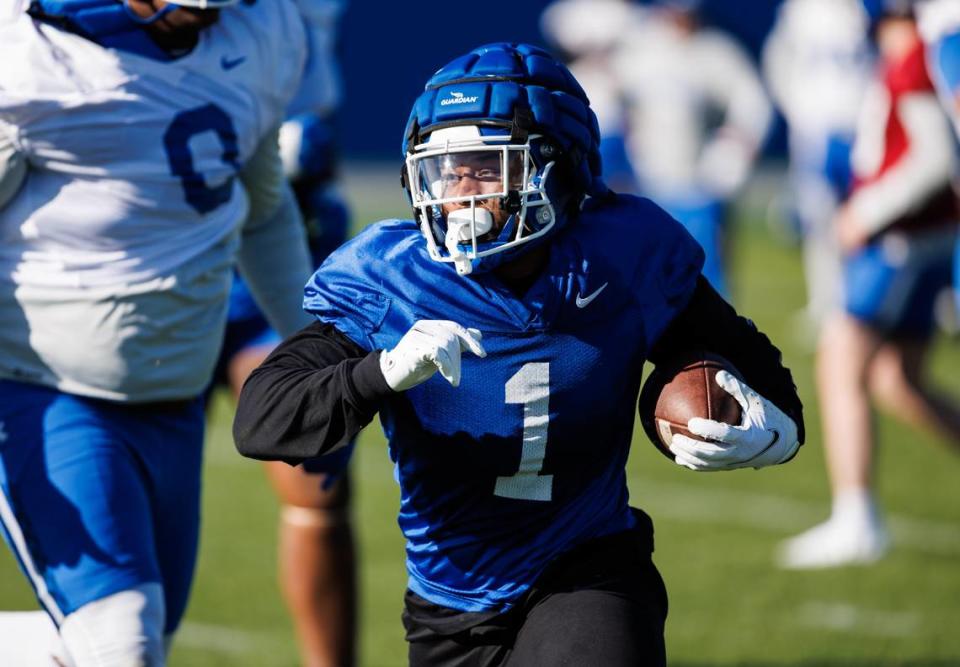 Ray Davis, who transferred to Kentucky ahead of the 2023 season, ran for 1,042 yards and five touchdowns for Vanderbilt last season.